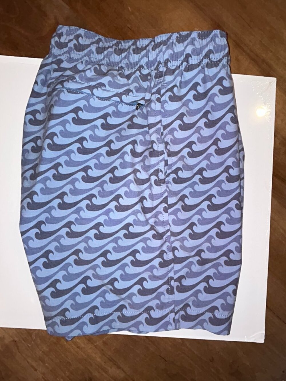 Faherty Men's Swim Trunk, Sz M Blue Waves, drawstring, mesh, 6.5" inseam